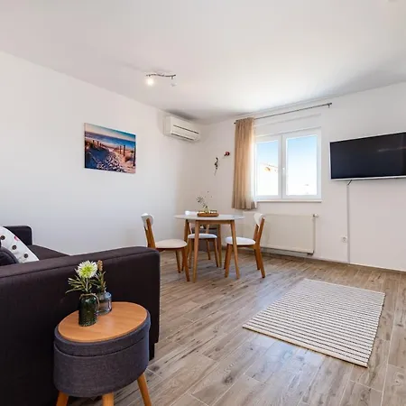 Aurelia Appartement *