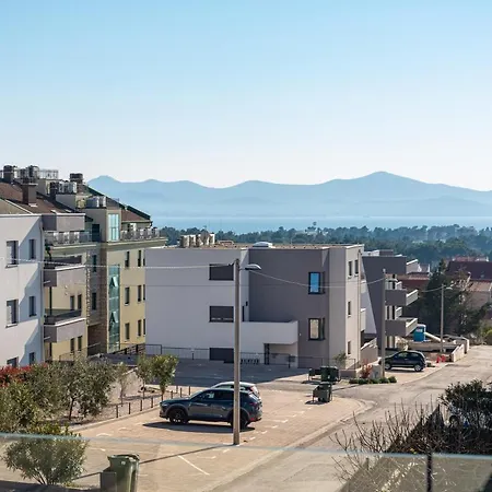 Aurelia Apartment